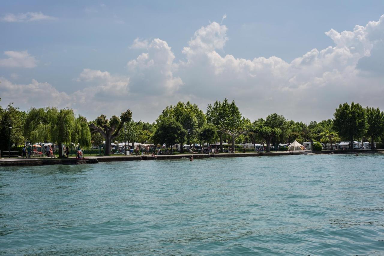 Baia Holiday Gasparina Castelnuovo del Garda Luaran gambar